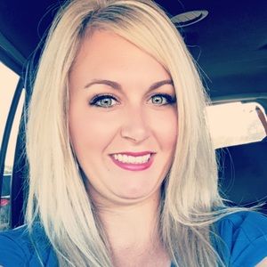 Meet your Posher, Hillary